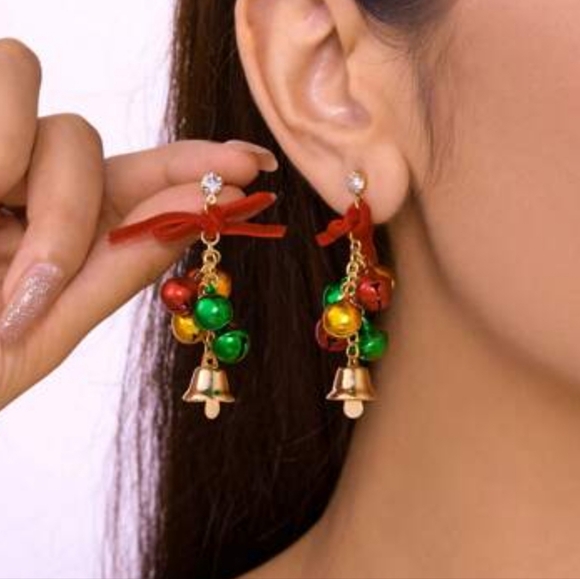 Jingle Bell Earrings 🎄 - Picture 5 of 5